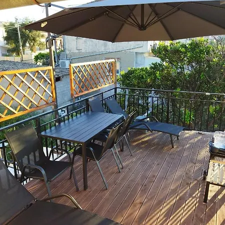 Agatha's House דירה