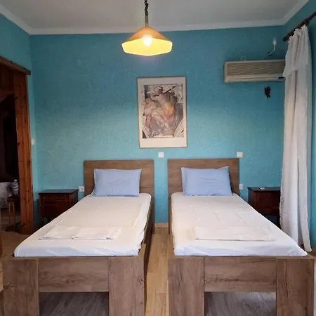 Agatha's House * Kouspádhes