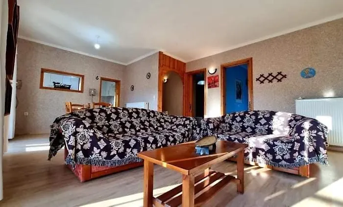 Agatha's House Апартаменты *
